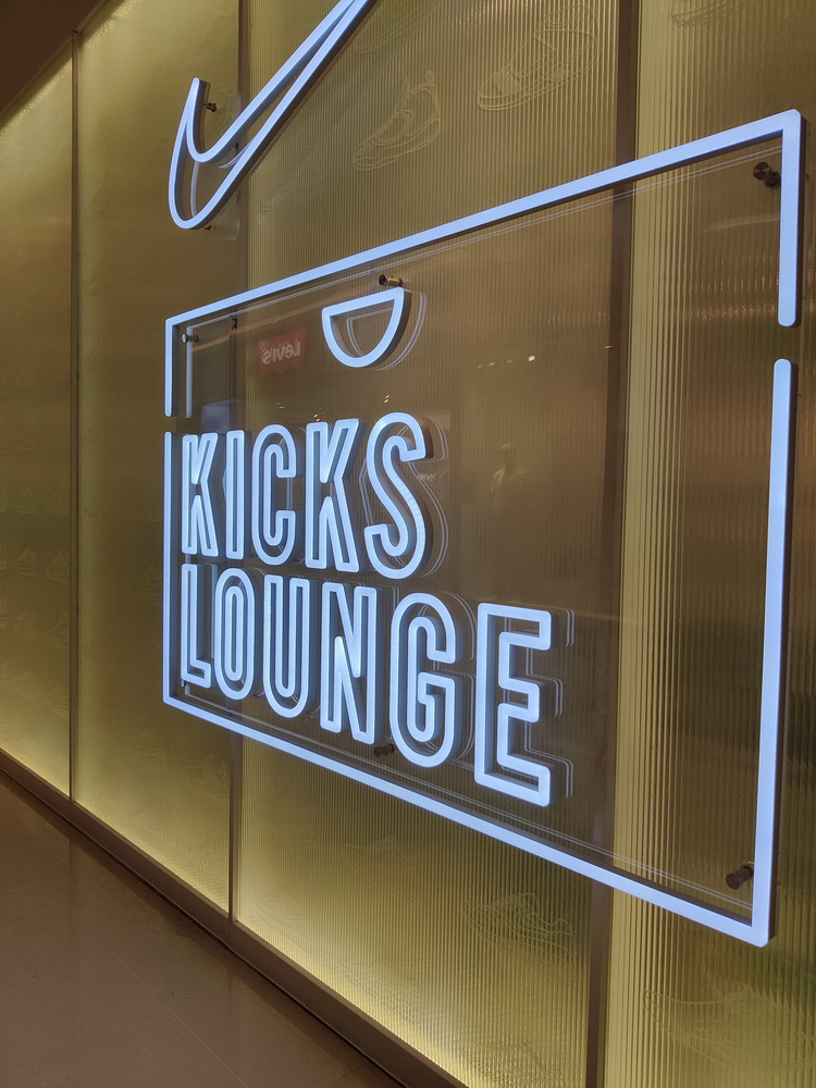 迷你发光字<br><h5>直边正发光烤灰色漆</h5>